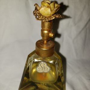 C8,452 Perfume Bottle Atomizer Vintage